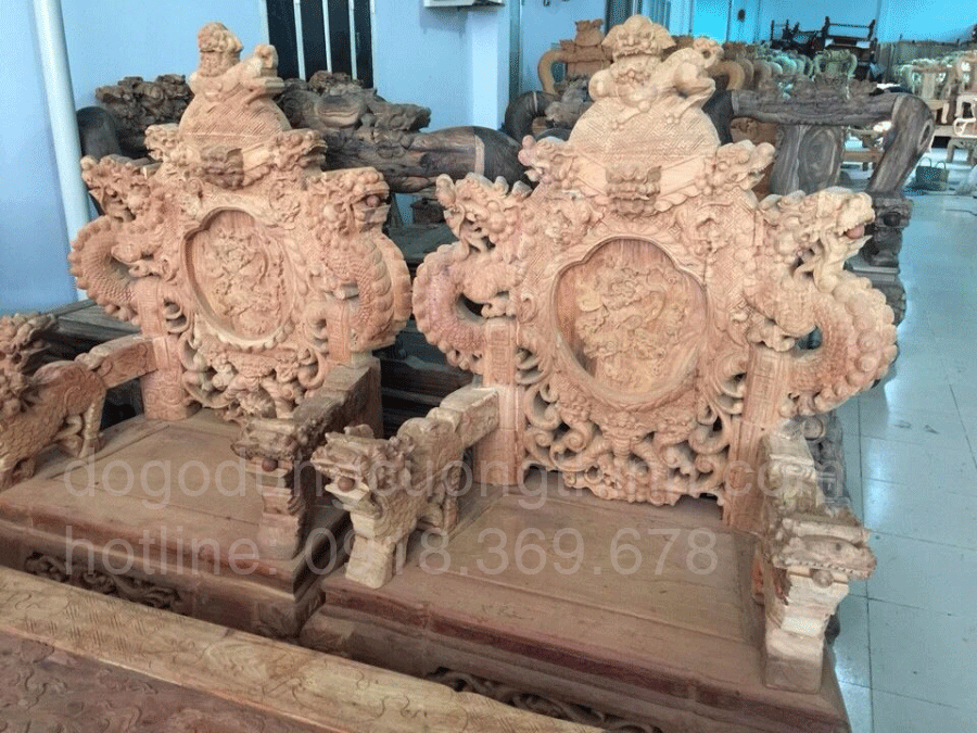 gỗ hương chạm rồng đỉnh