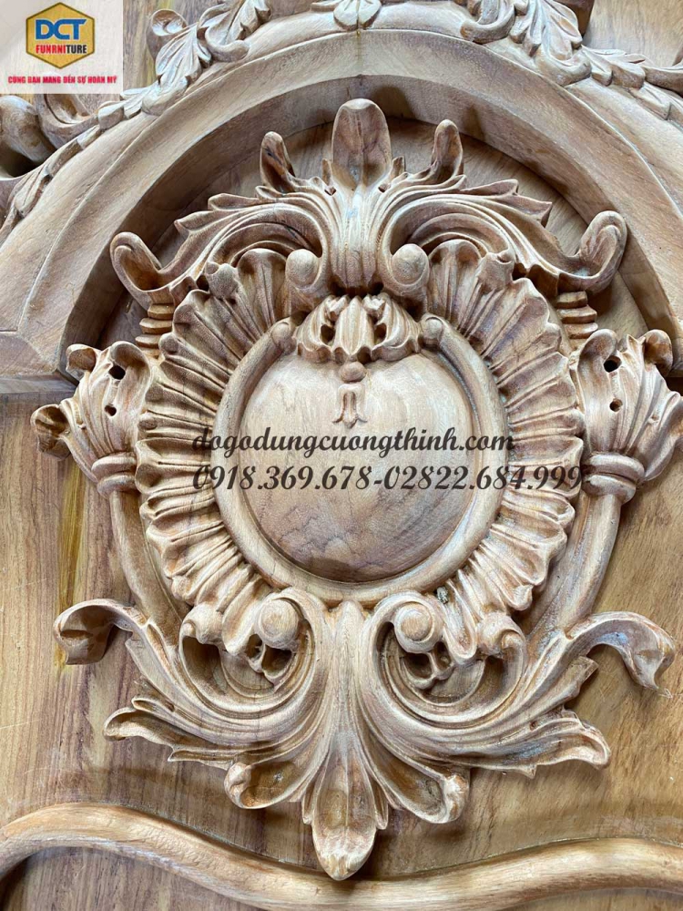 mau cua di hai canh co dien