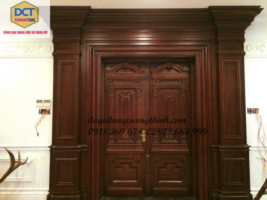 cửa hai cánh tân cổ điển cao cấp