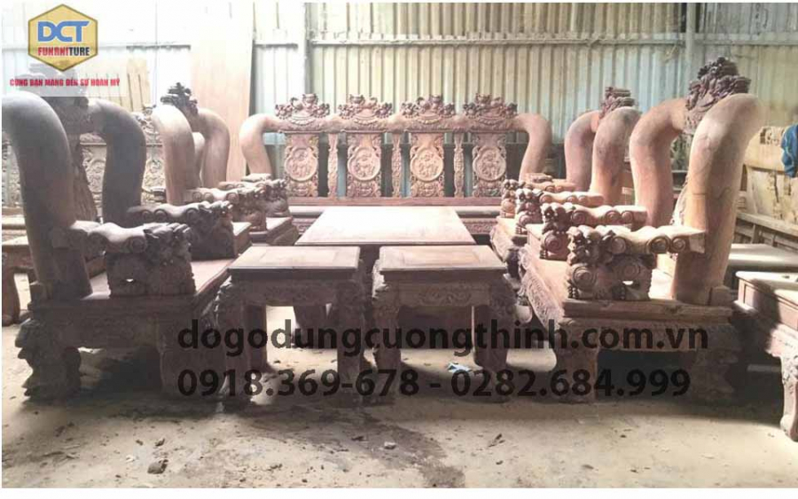 bàn ghế phòng khách sang trọng