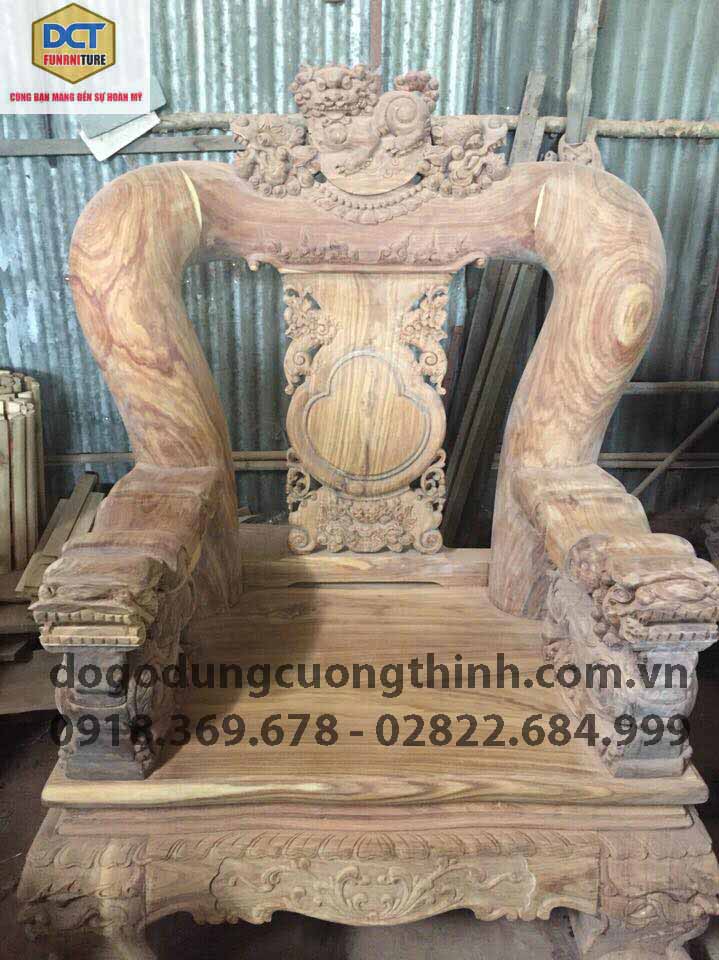 saln phong khach go huong