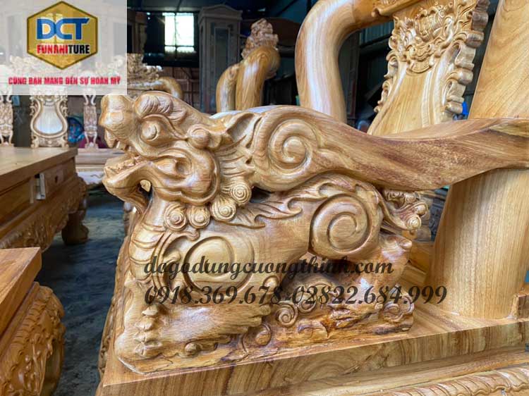 salon phong khach tay 14 cham nghe