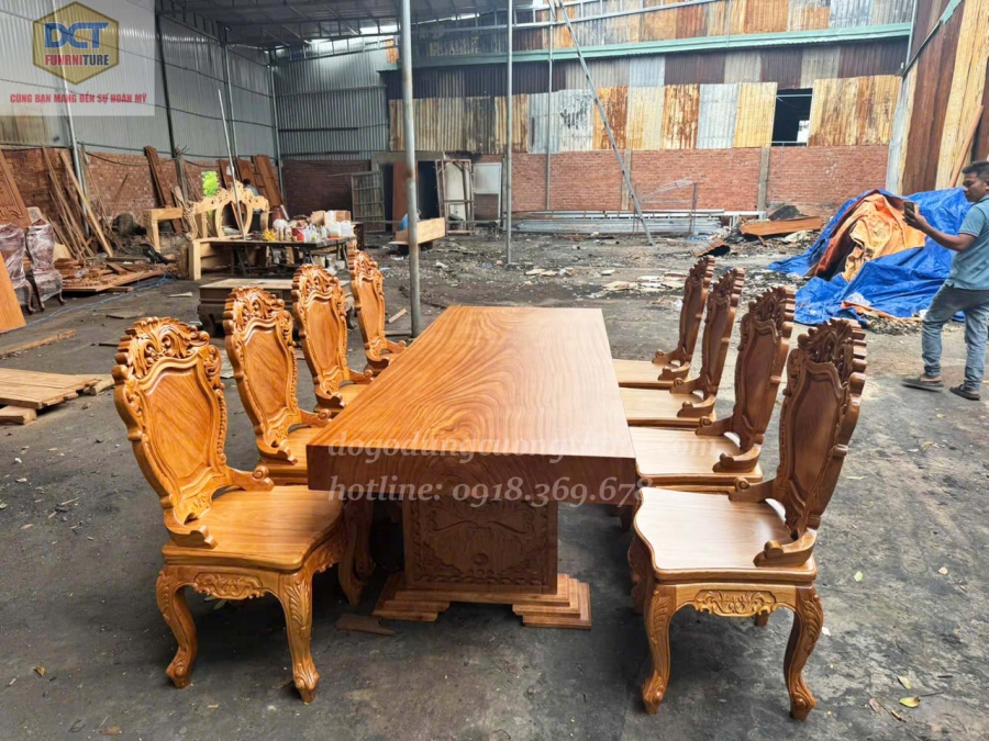 Bộ bàn ăn gõ gõ đỏ BA42GD