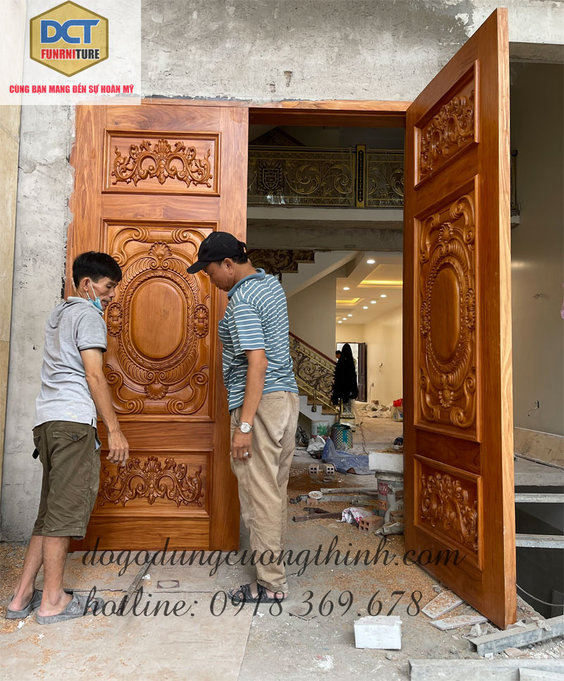 cửa đi hai cánh