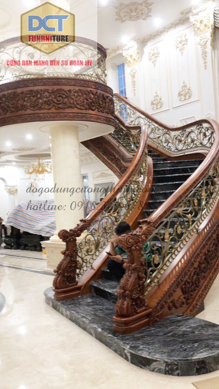 cau-thang-sat-nghe-thuat-tan-co-dien