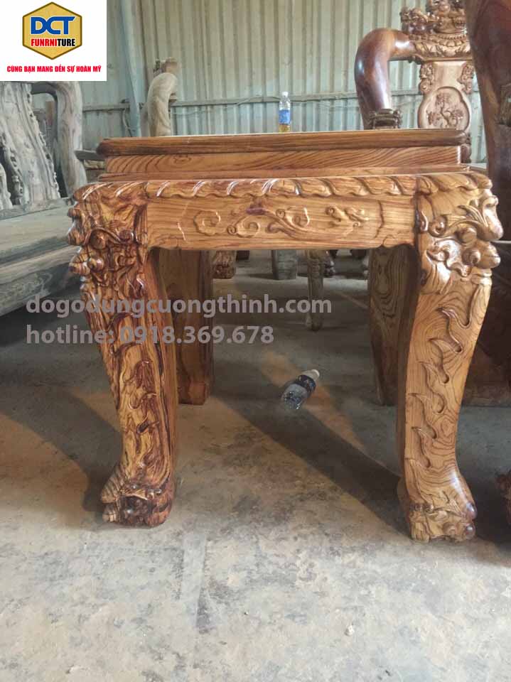 ban ghe cham nghe