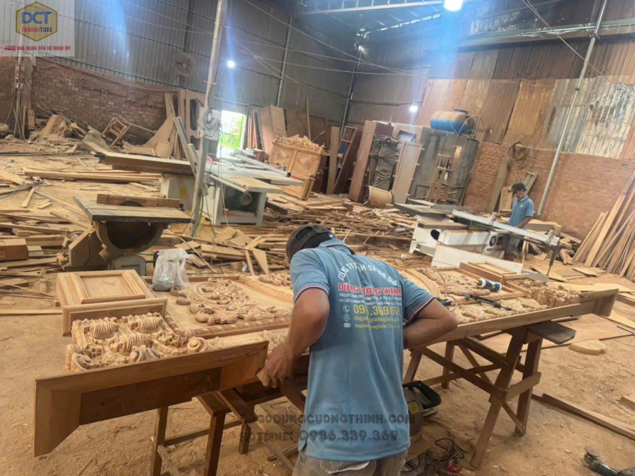 Hoàn thiện bộ phào chỉ nóc