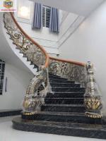 cầu thang cổ điển