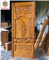 cửa phòng sang trọng