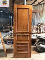 cửa phòng gõ đỏ