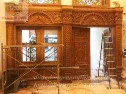 Bộ cửa cổ điển gỗ gõ đỏ cao cấp CC58GD