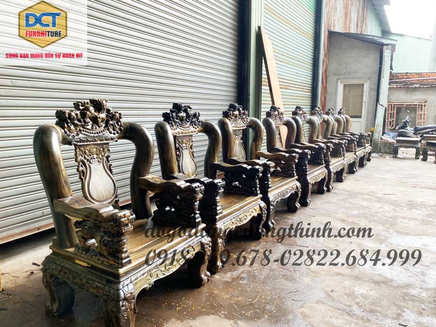 salon gỗ mun tay 14 chạm nghê