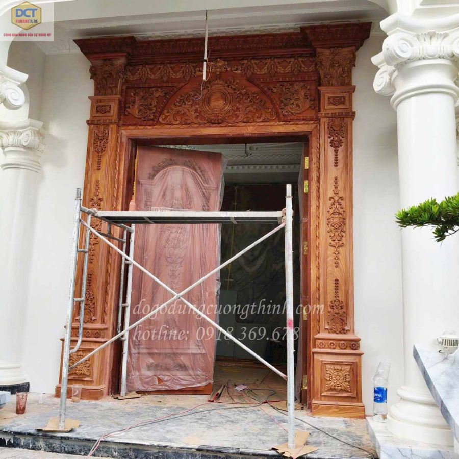 Thi công bộ cửa cổ điển 2 cánh